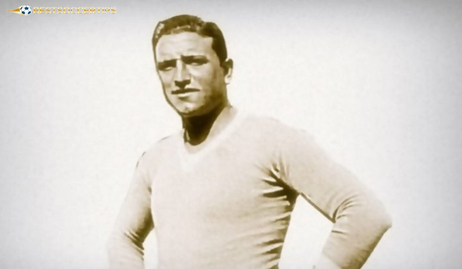 Virgilio Levratto – The main striker of the 1920s, famous for his powerful shot