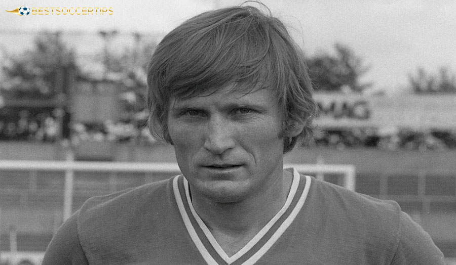Ivica Osim is a technical and creative legend of RC Strasbourg