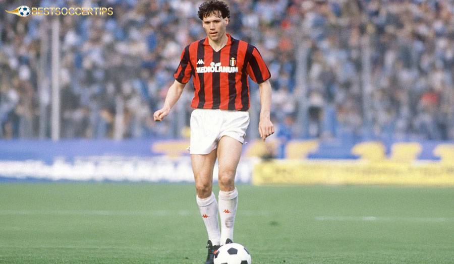 Marco van Basten - The penalty box killer with an incredible scoring rate