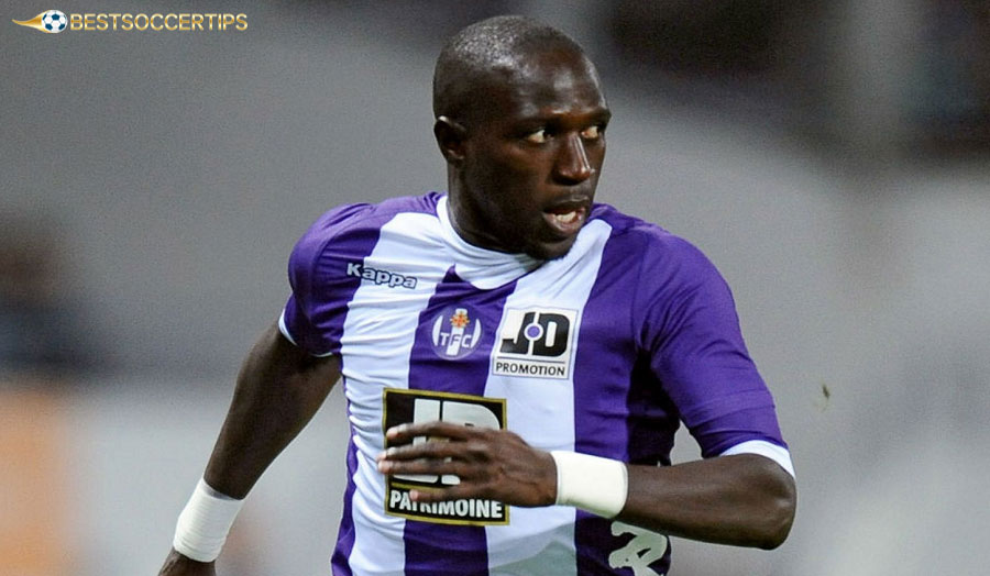 Moussa Sissoko - A physical midfielder who always dominates Toulouse's midfield