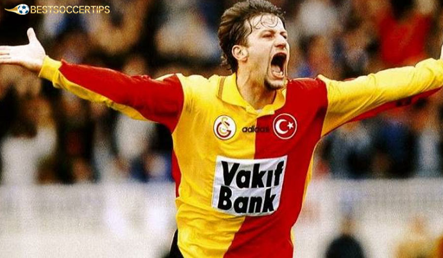 Tugay Kerimoğlu – The playmaker is suitable for controlling the game and drawing the first half