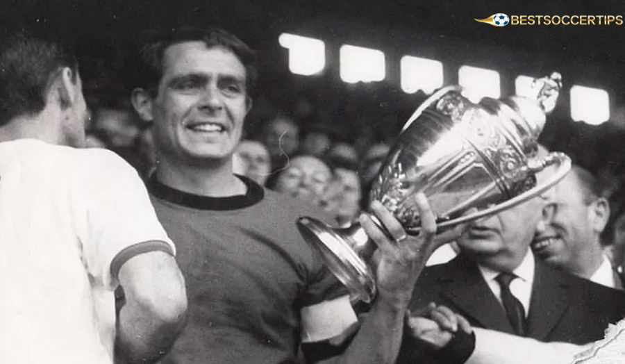 Yves Boutet - Solid defender, post-war defensive leaderYves Boutet - Solid defender, post-war defensive leader