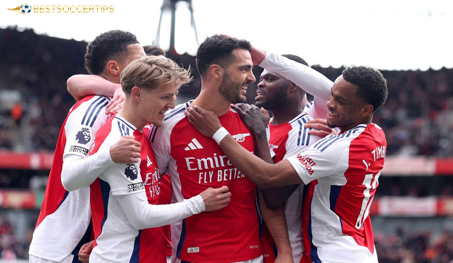 Arsenal – The North London team associated with beautiful attacking philosophy and legendary unbeaten season