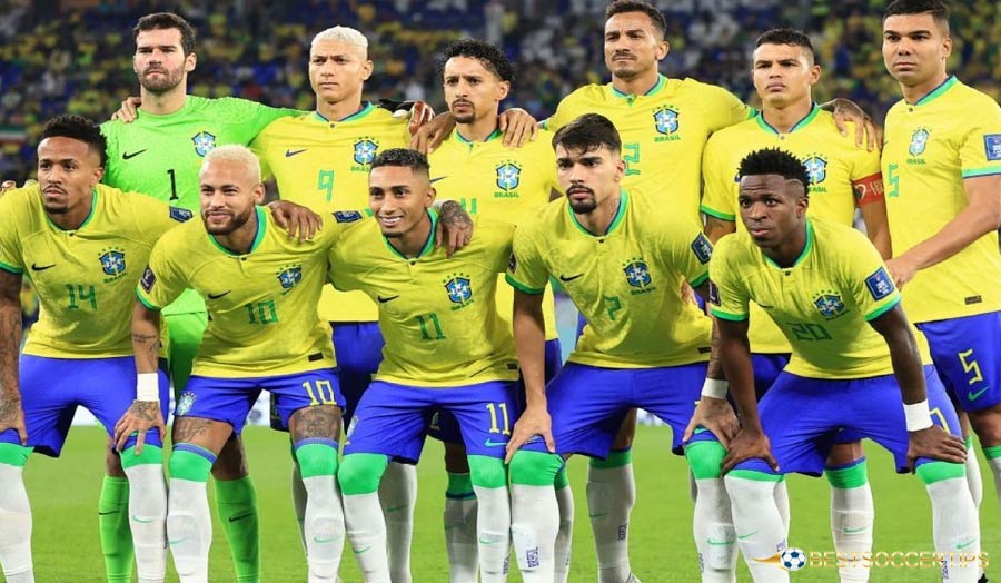 Brazil (National Team) – The samba dance of football is beautiful and free