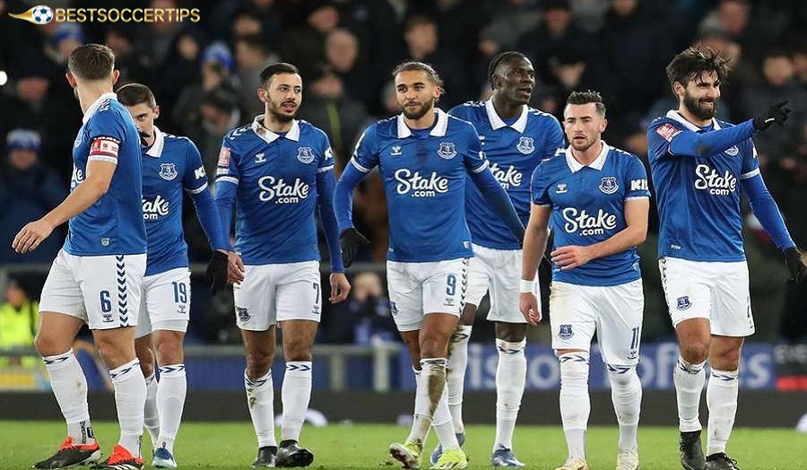 Everton – One of the oldest clubs, rich in derby tradition and unpredictable in betting