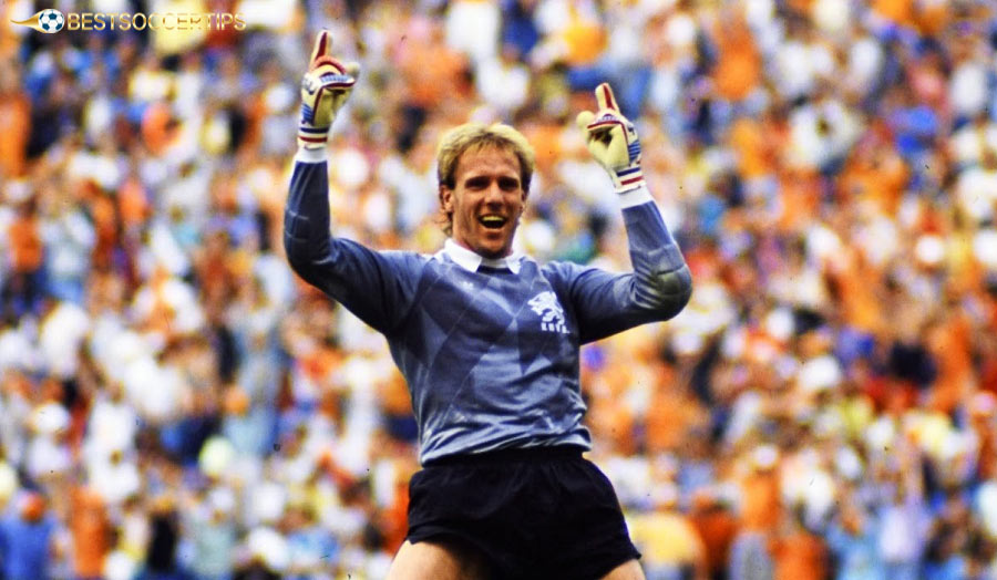 Hans van Breukelen - Good reflexes and strong mentality, suitable for clean sheet and under goals bets