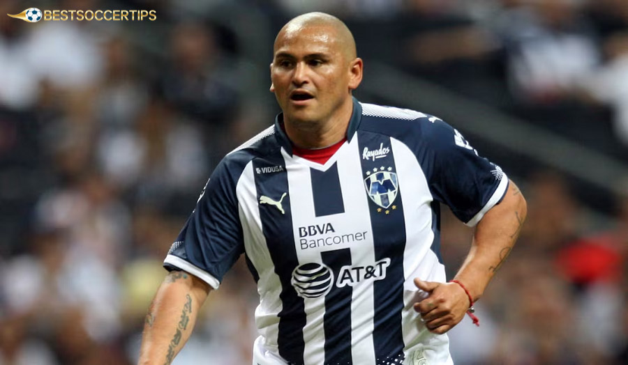 Humberto Suazo – “The King of Rescues”, the trigger of every decisive moment