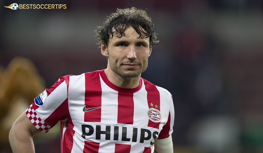 Mark van Bommel - Strong sweeper, easy to win on penalty cards or score from the second line