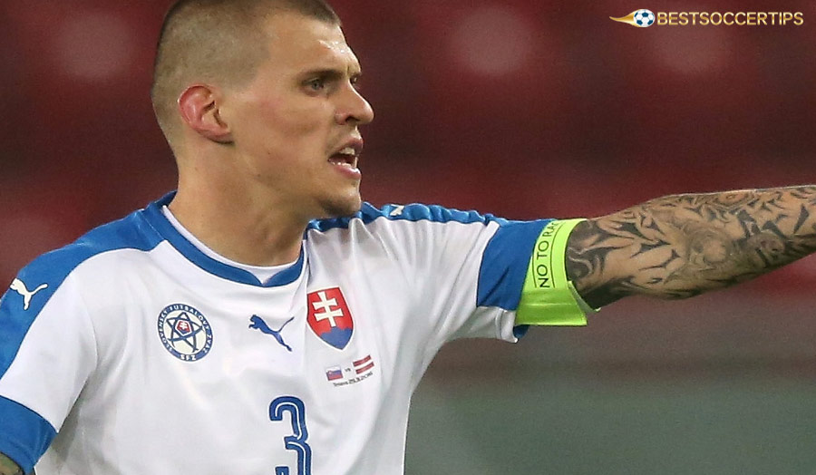 Martin Škrtel is always the mainstay for low score bets and penalty cards