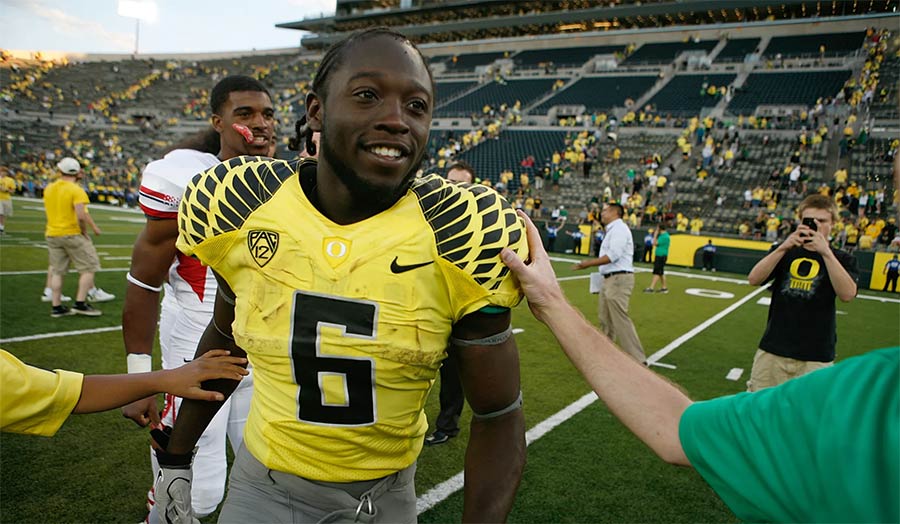 De’Anthony Thomas in Oregon Ducks football jersey