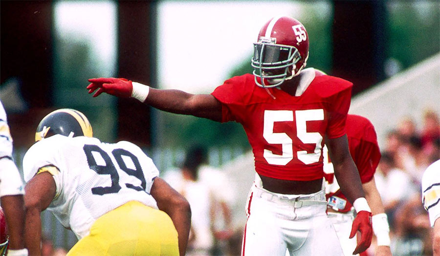 Derrick Thomas rushing the quarterback for Alabama Crimson Tide