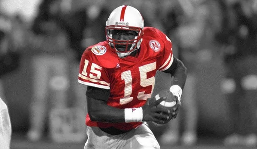 Tommie Frazier leading the Nebraska offense
